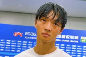 杨明洋赛季首球破门！遗憾未获三分，教练强调多参与前场进攻