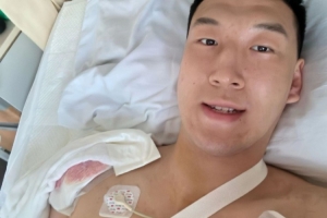 杜润旺术后照曝光：顺利将手臂送至“厂”进行大修，期待早日康复