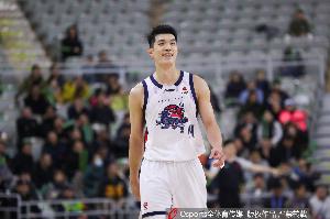 鲁媒报道：山东男篮从周一开始进行备战，目前以陶汉林、郭凯等九名球员为核心