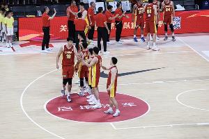 直播吧:世预赛对阵中国台北 中国男篮12人阵容未变