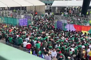 球场大门打开！揭幕战将吸引超过8万名墨西哥球迷到场观战