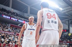 媒体人：双方均非主力&总决赛精彩度受影响 但两队均值得赞扬