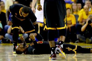 16骑士无敌于任何对手，该冠军成为体育史最辉煌的荣耀