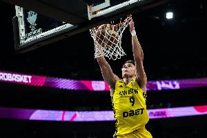 世预赛:瑞典87-76战胜捷克 拉松16投4中获19分2篮板2助攻 克雷伊奇贡献14分4篮板5助攻