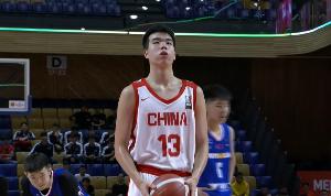 U18男篮亚洲杯东亚区预选赛：张懿赵杰各得11分3助，中国队输给日本