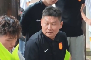 铜梁龙勇士于安居古城感受端午节俗，刘建业制作粽子恩加德乌制作糍粑