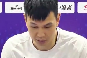 许钟豪此前批评队内外援：来中国不要这么嚣张，只想攻不想防
