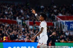 《上海力挽狂澜!古德温高效输出23投12中狂揽31分4篮板11助攻2抢断,布朗抢断后三分绝杀》