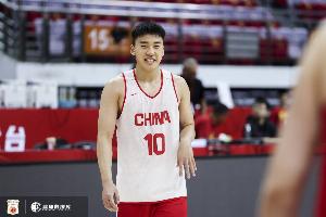 男篮教练组宣布队员放假三天，7号晚上重返北京集结