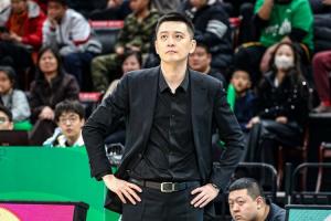 媒体人士指出：目前尚无证据显示杨鸣将执掌北京教鞭，同时另一北方球队对其表现出兴趣