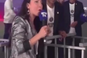 钞能力背后的泪水！纳赛尔含泪回应：夺冠很高兴，但明天就得开工