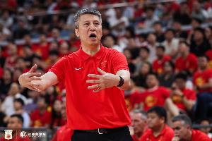 媒体人指出:中国男篮应通过运用技战术,有效针对错位进行杀伤,以此压制日本男篮